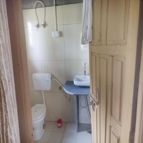Dear Homestay, Damna